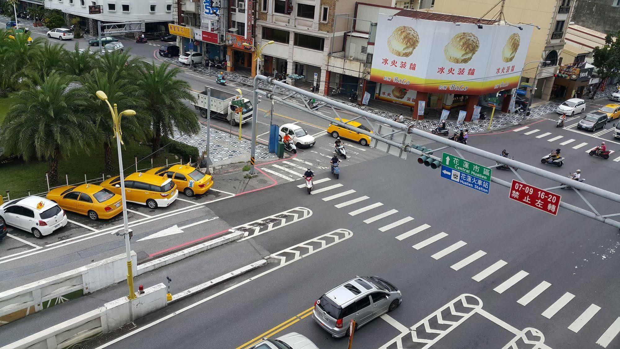 Maui B&B Hualien City Ngoại thất bức ảnh